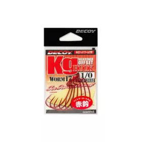 Decoy Worm 17R KG 2/0 Blood Red Offset Horog 6db