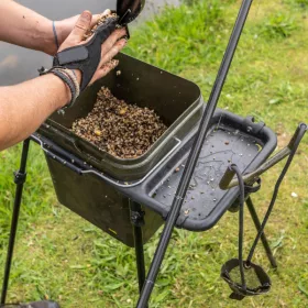 Avid Bait Station Gornji dio stalka za boili