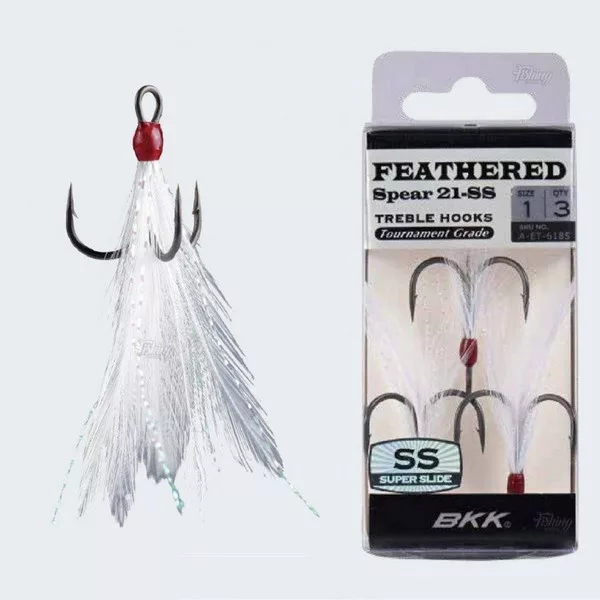 BKK Feathered Spear-21 SS 4 S ušima, S bradom Bijela Trokuka udica 3db